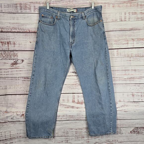 Levi's Men's 505 Jeans Size 40X28 Light Wash Regular Fit Rugged Gorpcore Outdoor - Picture 1 of 12